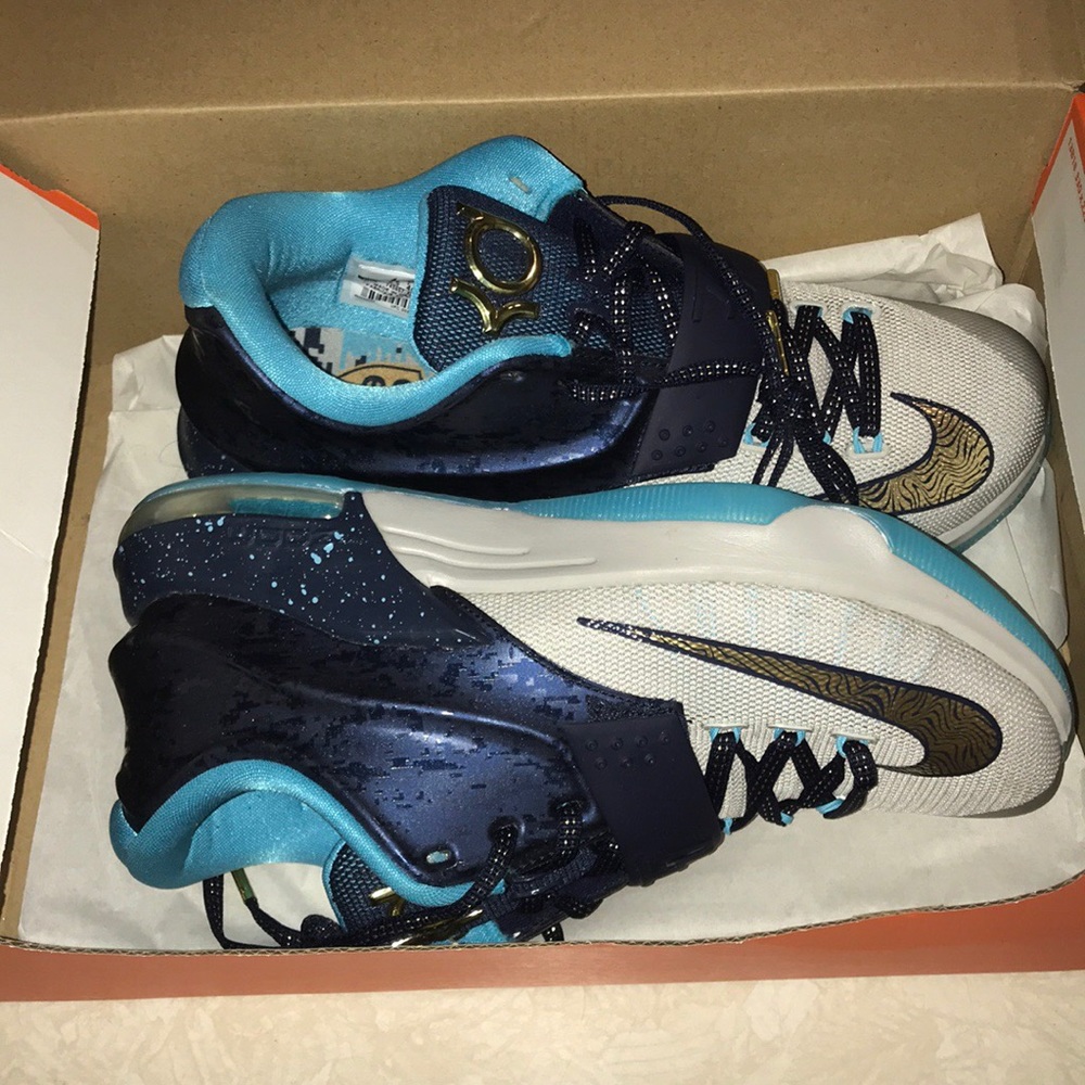 Nike KD VII UNRELEASED "GIRLS EYBL"